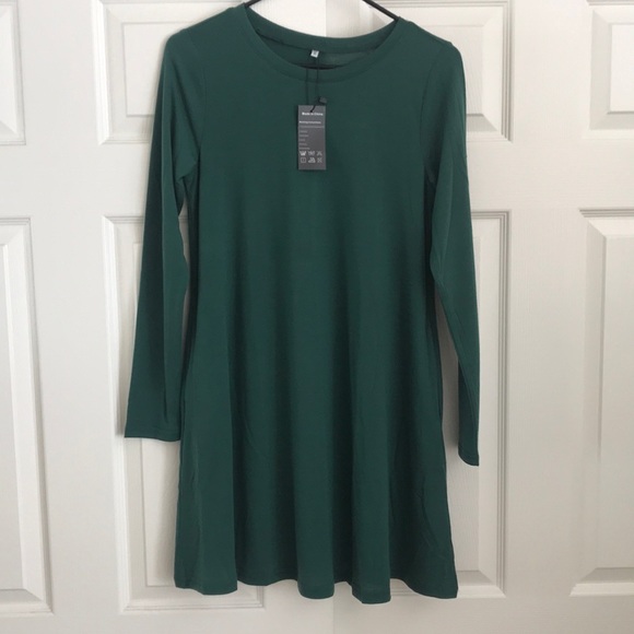 Green long sleeve dress with pockets! - Picture 1 of 4